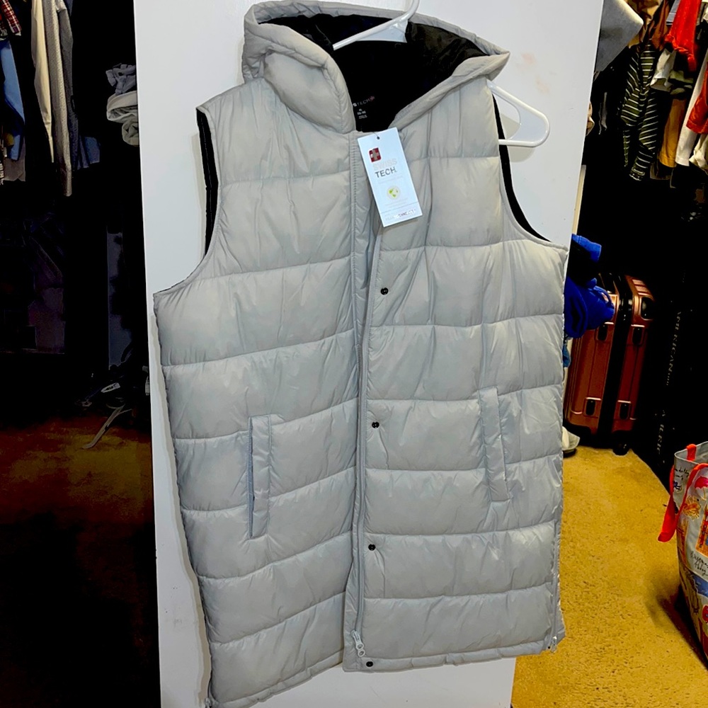 NWT women’s size XL Swiss Tech Hooded Tunic Best, long puffer style!